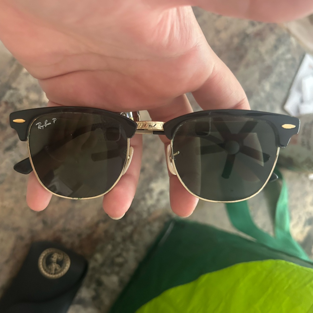 Polarized Ray-Ban Black and Gold Aviator Sunglasses